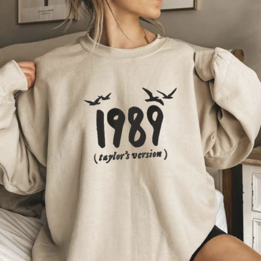 1989 Taylor's Version Sweatshirt, Long Sleeve Shirt, Eras Gifts, Swiftie, Friend Gifts, Cozy Sweater, Gifts for Her, Valentine's Day